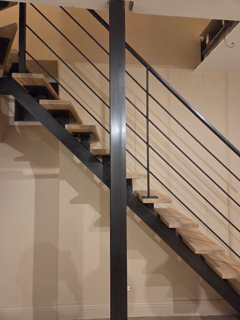 escalier acier sur mesure prés de Lyon