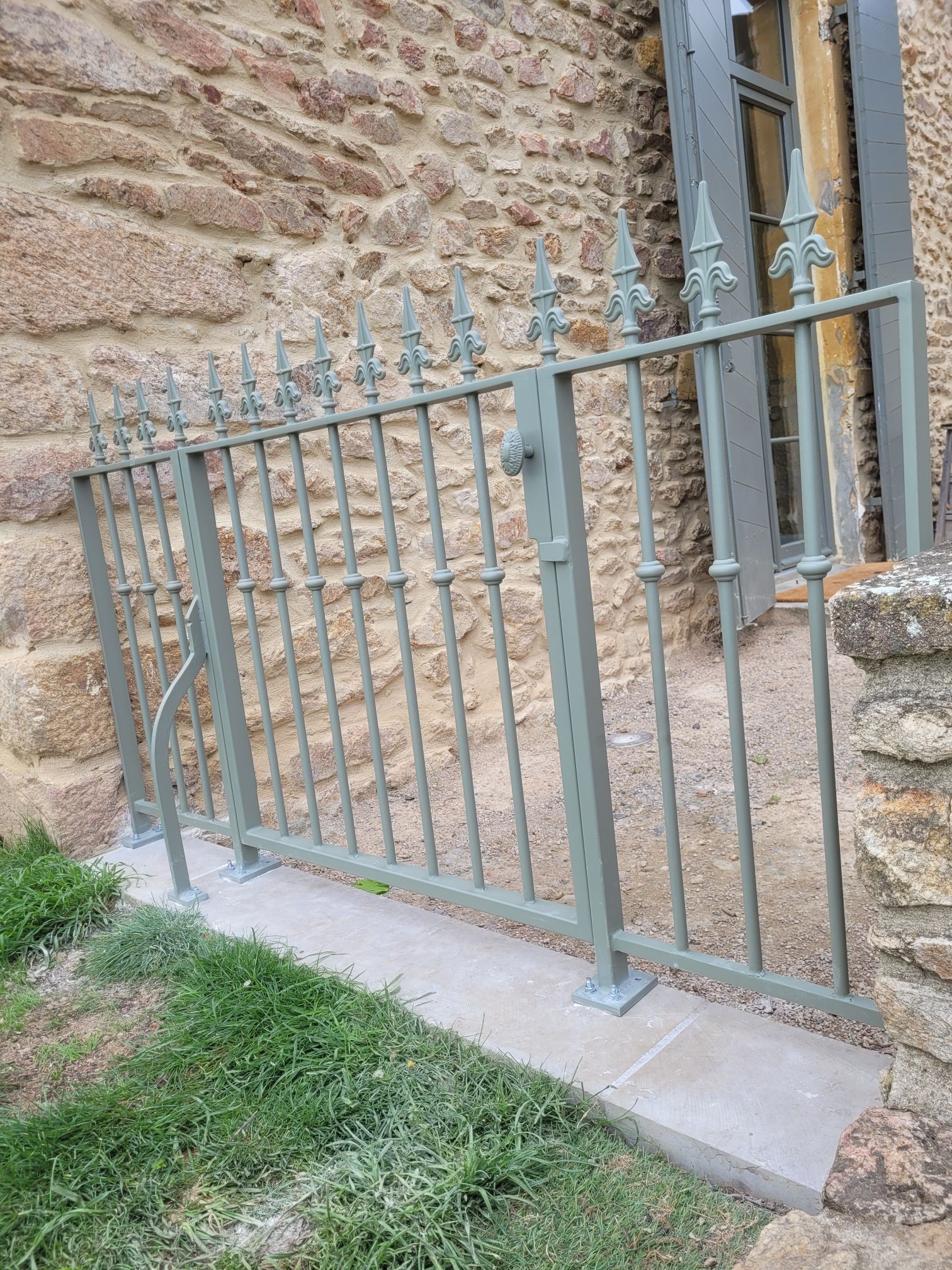 Prix pour la fabrication de garde-corps sur mesure à Lyon