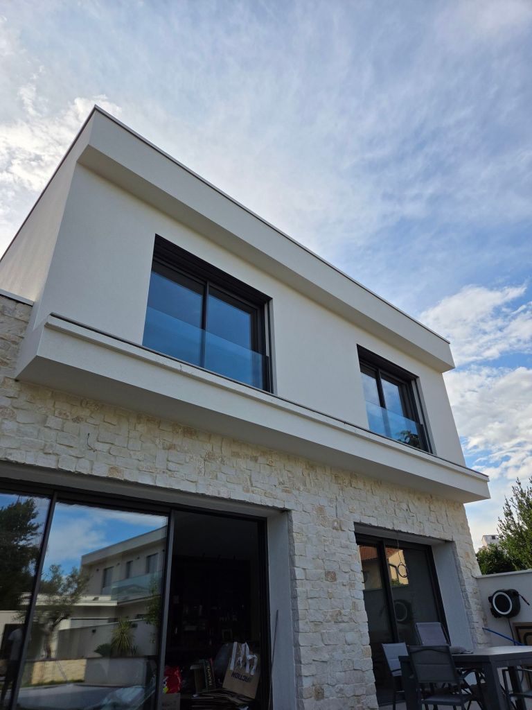 fabrication et pose de garde-corps en verre a Lyon