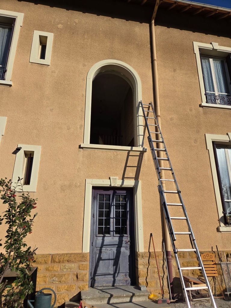 menuiserie métallique a rupture thermique style verrière à Lyon