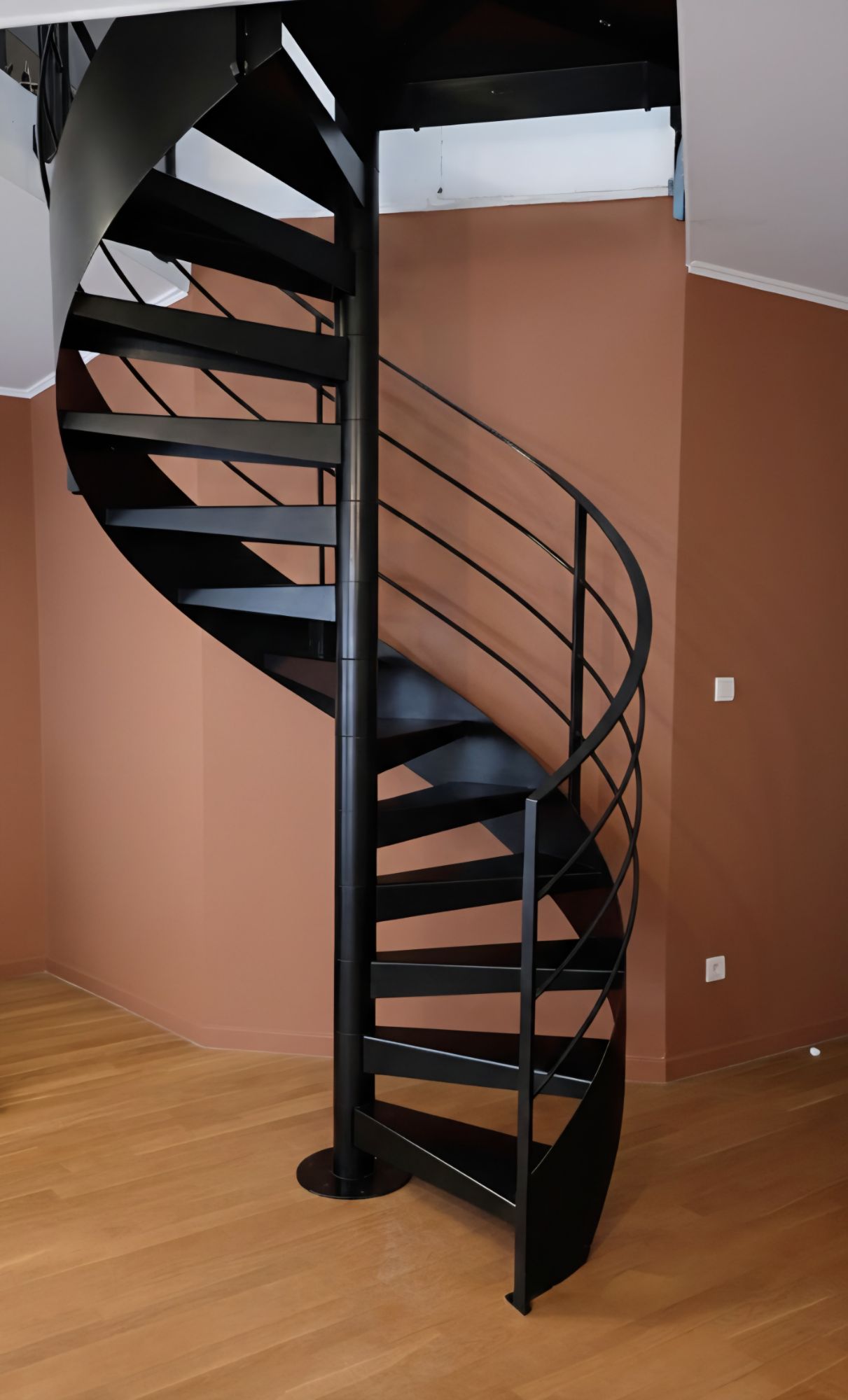 Escalier hélicoïdal metal sur mesure lyon